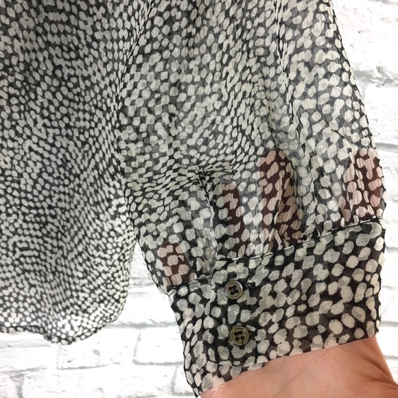 Joie Laurel 100% Silk Chiffon Dot V-Neck Blouse M - Picture 5 of 7